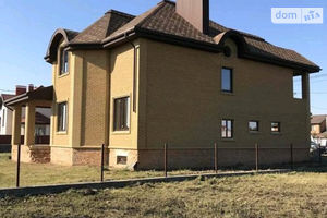 Продается одноэтажный дом 200 кв. м с садом