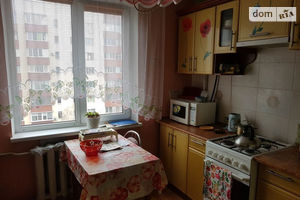 Продается 1-комнатная квартира 33 кв. м в Черкассах