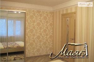 Продается 1-комнатная квартира 30 кв. м в Запорожье