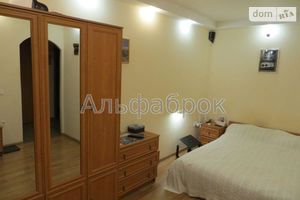 Продается 1-комнатная квартира 43 кв. м в Киеве