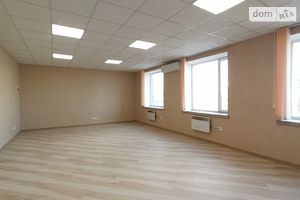 Сдается в аренду объект сферы услуг 64.5 кв. м в 3-этажном здании