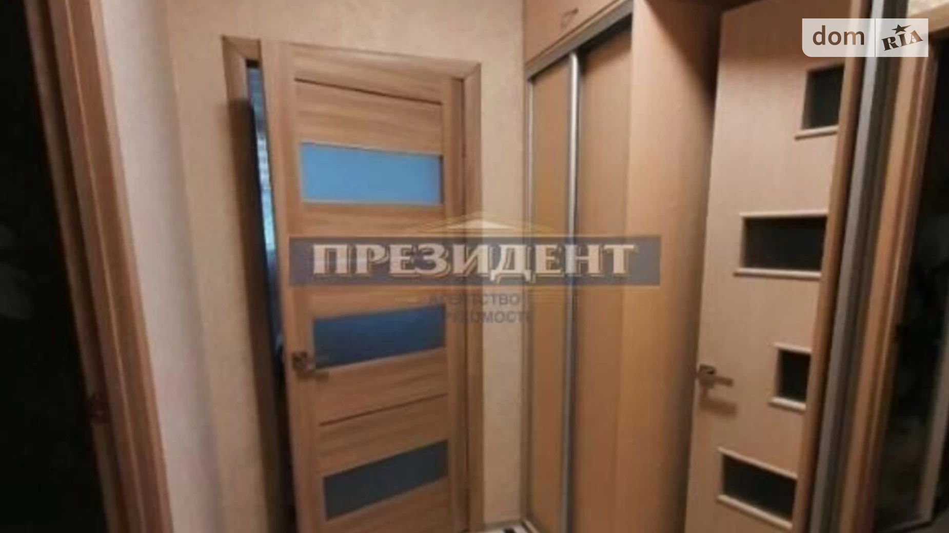 Продается 2-комнатная квартира 42 кв. м в Одессе, мас. Радужный