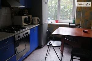 Продается 2-комнатная квартира 48 кв. м в Днепре