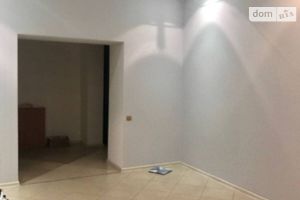 Здається в оренду приміщення вільного призначення 40 кв. м в 4-поверховій будівлі