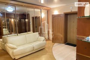Сдается в аренду 3-комнатная квартира 130 кв. м в Киеве
