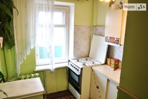 Продається 1-кімнатна квартира 32 кв. м у Івано-Франківську