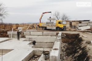 Продається 1-кімнатна квартира 37.6 кв. м у Чернівцях