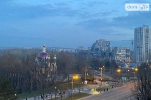 Продается 3-комнатная квартира 58 кв. м в Днепре