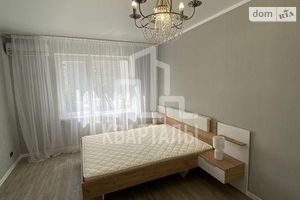 Продается 1-комнатная квартира 37 кв. м в Киеве