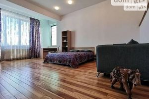Продается 5-комнатная квартира 420 кв. м в Днепре