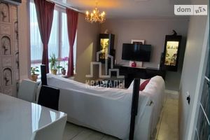 Продается 1-комнатная квартира 76 кв. м в Киеве
