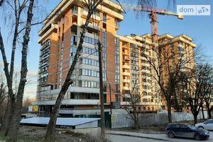 Продається 2-кімнатна квартира 67 кв. м у Тернополі