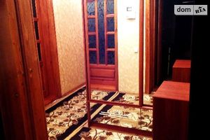 Продається 3-кімнатна квартира 72 кв. м у Кривому Розі