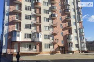 Продается 3-комнатная квартира 81 кв. м в Тернополе