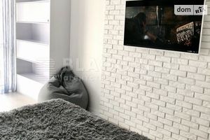 Продается 2-комнатная квартира 70 кв. м в Киеве