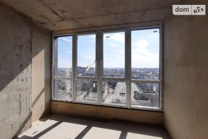Продается 3-комнатная квартира 83.6 кв. м в Ивано-Франковске
