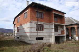 Продается дом на 2 этажа 250 кв. м с камином