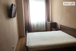 Продается 1-комнатная квартира 49 кв. м в Ужгороде