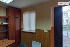 Сдается в аренду нежилое помещение в жилом доме 17 кв.м