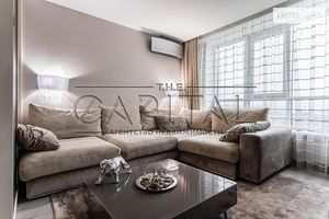 Продается 3-комнатная квартира 107 кв. м в Киеве