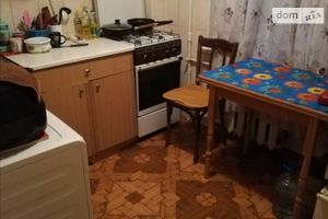 Здається в оренду кімната 50 кв. м у Києві