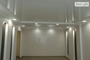 Продається 2-кімнатна квартира 73 кв. м у Тернополі