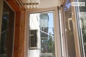 Продається 3-кімнатна квартира 58 кв. м у Кривому Розі