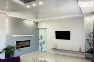 Сдается в аренду 1-комнатная квартира 65 кв. м в Ровно