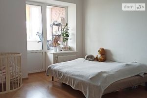 Продается 2-комнатная квартира 49.3 кв. м в Ирпене