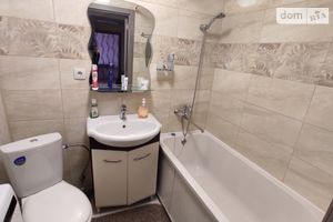 Продається 2-кімнатна квартира 46 кв. м у Дніпрі