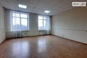Здається в оренду офіс 45 кв. м в адміністративній будівлі