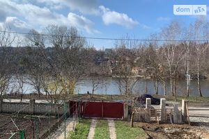 Продается дом на 2 этажа 300 кв. м с участком