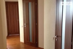 Продается 5-комнатная квартира 230 кв. м в Виннице
