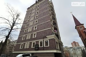 Продается 4-комнатная квартира 232 кв. м в Киеве