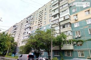 Продается 3-комнатная квартира 63 кв. м в Днепре