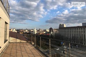 Продается 2-комнатная квартира 97 кв. м в Днепре