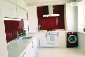 Продается 3-комнатная квартира 90 кв. м в Виннице