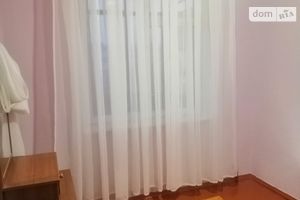Сдается в аренду 3-комнатная квартира 65 кв. м в Херсоне