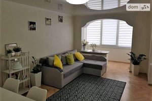 Продается 3-комнатная квартира 70 кв. м в Каменке-Бугской