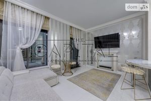 Сдается в аренду 3-комнатная квартира 86 кв. м в Киеве
