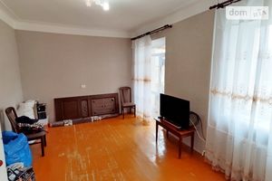 Продается 2-комнатная квартира 56 кв. м в Мариуполе