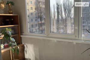 Продается 3-комнатная квартира 60 кв. м в Днепре