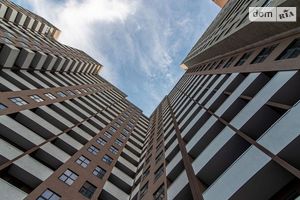 Продается 1-комнатная квартира 66.8 кв. м в Днепре