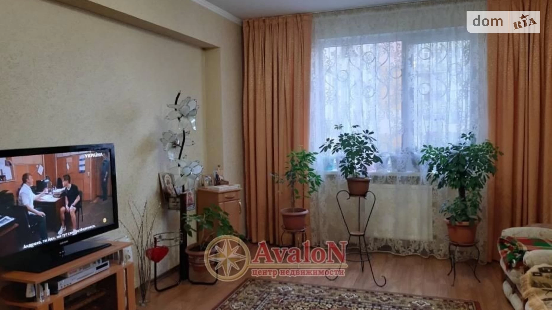 Продается 3-комнатная квартира 100 кв. м в Одессе, ул. Академика Сахарова