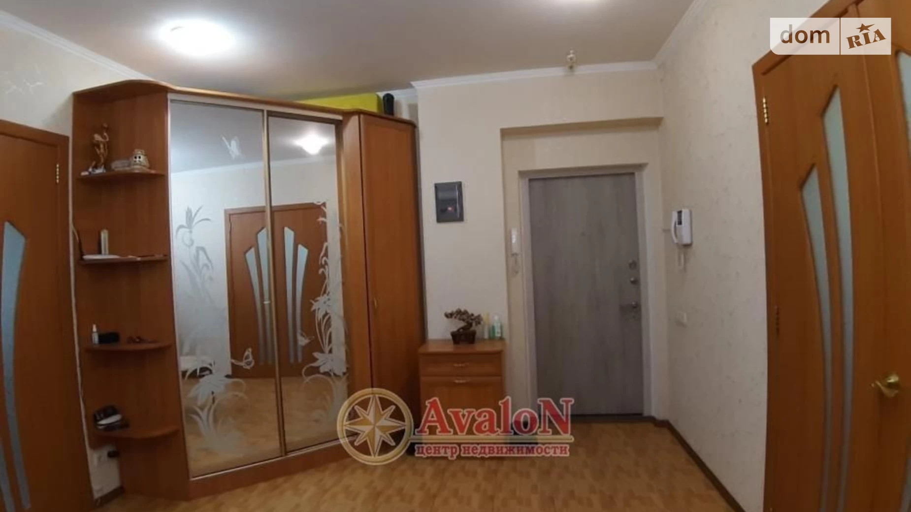 Продается 3-комнатная квартира 100 кв. м в Одессе, ул. Академика Сахарова - фото 2