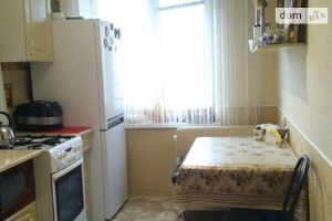 Продається 3-кімнатна квартира 58 кв. м у Дніпрі