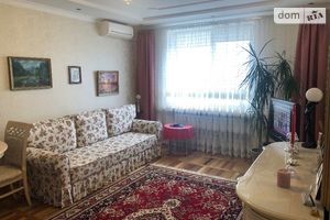 Продается 2-комнатная квартира 60 кв. м в Черкассах