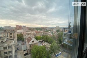 Продается 3-комнатная квартира 65.2 кв. м в Днепре