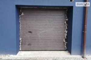 Сдается в аренду бокс в гаражном комплексе под легковое авто на 20 кв. м
