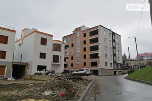 Продается 2-комнатная квартира 75 кв. м в Тернополе